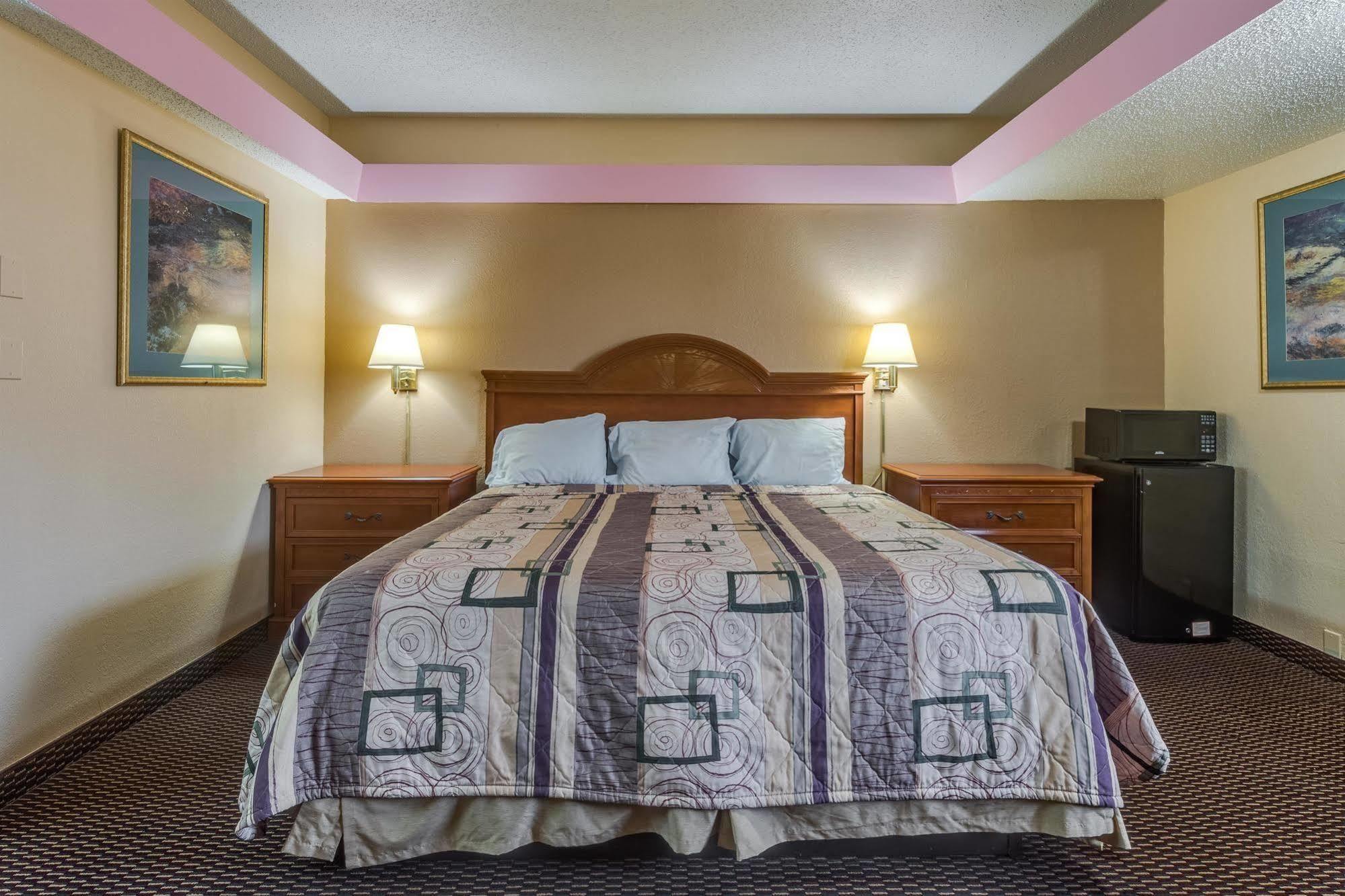 Travelers Inn Мидуэст-Сити Экстерьер фото